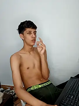 Snapshot of Allnei chatting on October 30, 2025, 10:54 pm Allnei online show from October 30, 2025, 10:54 pm