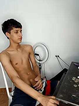 Snapshot of Allnei chatting on November 8, 2025, 1:06 am Allnei online show from November 8, 2025, 1:06 am