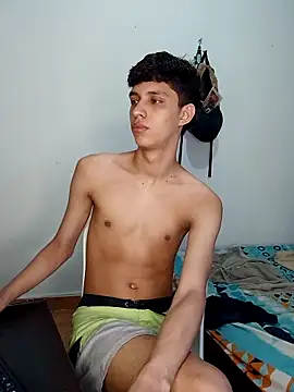 Snapshot of Allnei chatting on December 3, 2025, 10:19 pm Allnei online show from December 3, 2025, 10:19 pm