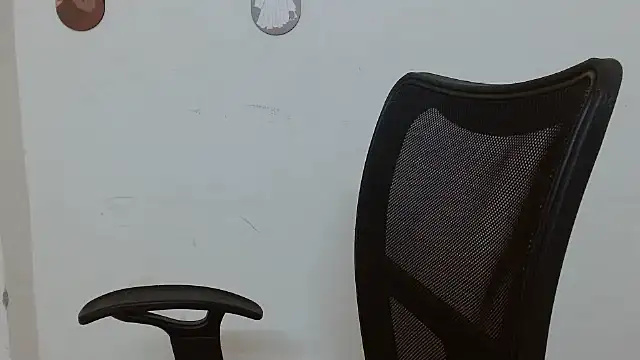 Snapshot of its_rida chatting on November 19, 2025, 1:49 am its rida online show from November 19, 2025, 1:49 am