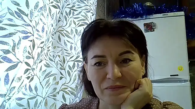 Snapshot of Krystal_82 chatting on January 9, 2026, 8:06 am Krystal 82 online show from January 9, 2026, 8:06 am