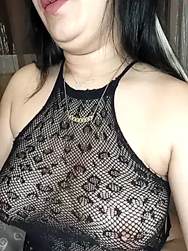 Snapshot of Fatina-arabic chatting on May 9, 2026, 6:35 pm Fatina-arabic online show from May 9, 2026, 6:35 pm