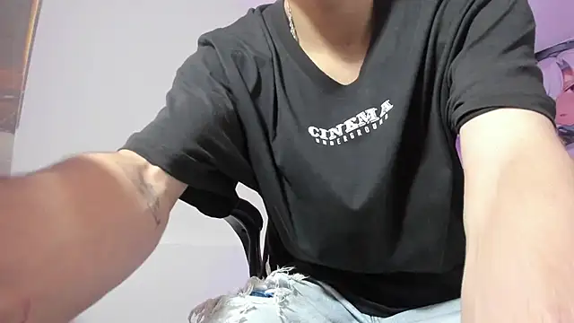 Dereck Boy8 online show from November 25, 2025, 7:58 pm