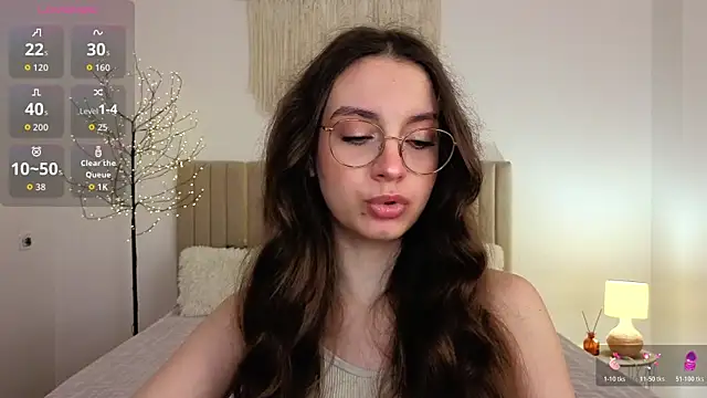 Real cutie1 online show from June 18, 2026, 1:15 pm