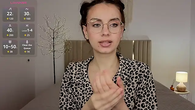 Real cutie1 online show from July 9, 2026, 1:04 pm