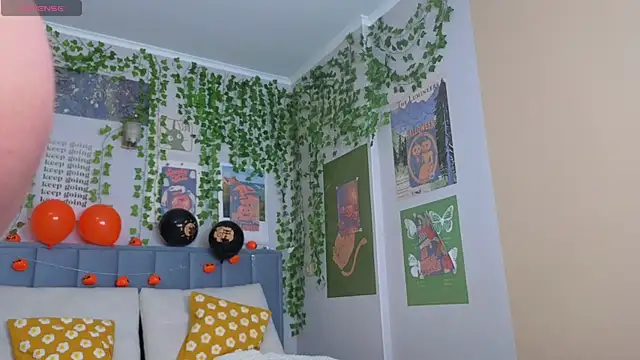 Snapshot of Ashley_Pierce chatting on November 3, 2025, 6:14 am Ashley Pierce online show from November 3, 2025, 6:14 am