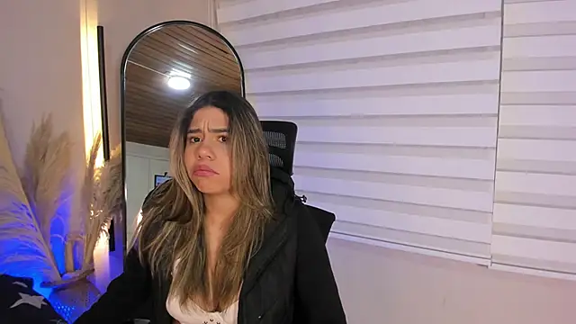 Snapshot of Rachell_criss chatting on October 25, 2025, 3:58 am Rachell criss online show from October 25, 2025, 3:58 am