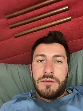 emredenizz07 online show from October 7, 2025, 2:53 am