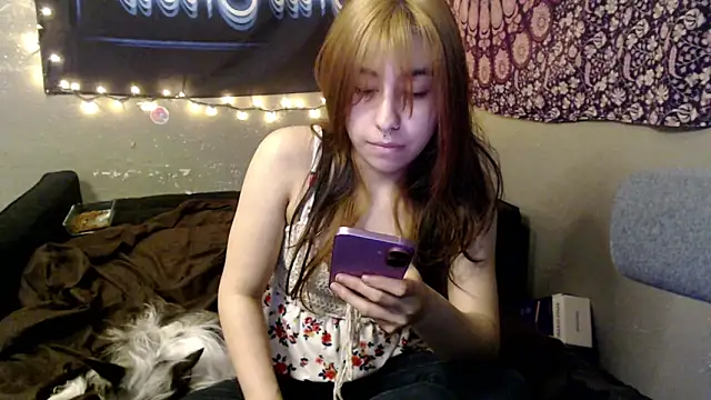 Snapshot of London_Ray chatting on June 30, 2026, 10:55 pm London Ray online show from June 30, 2026, 10:55 pm