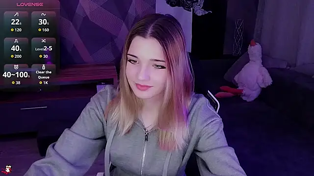 Sandy Belle online show from November 5, 2025, 4:51 pm