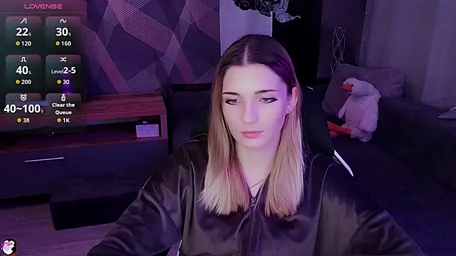 Sandy Belle online show from November 12, 2025, 7:35 pm