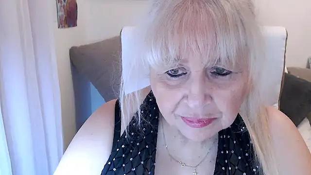 SusiLifeXXX online show from November 20, 2025, 8:19 pm