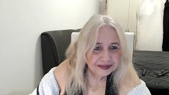 Snapshot of SusiLifeXXX chatting on April 23, 2026, 8:11 pm SusiLifeXXX online show from April 23, 2026, 8:11 pm