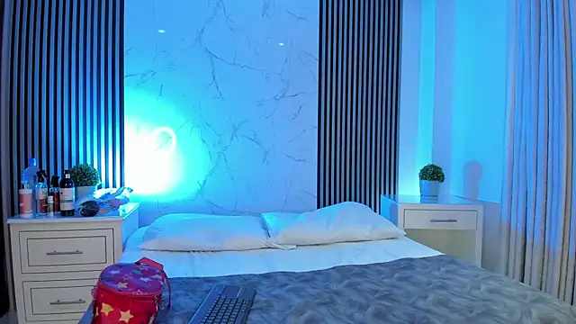 Snapshot of JackAndRosse_ chatting on January 12, 2026, 1:38 pm JackAndRosse online show from January 12, 2026, 1:38 pm