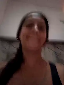 Snapshot of JackAndRosse_ chatting on April 16, 2026, 12:28 pm JackAndRosse online show from April 16, 2026, 12:28 pm