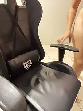 Snapshot of novinhacasada22 chatting on January 12, 2026, 1:27 pm novinhacasada22 online show from January 12, 2026, 1:27 pm