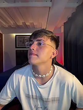 Snapshot of Justin_trevor1 chatting on October 21, 2025, 11:16 pm Justin trevor1 online show from October 21, 2025, 11:16 pm