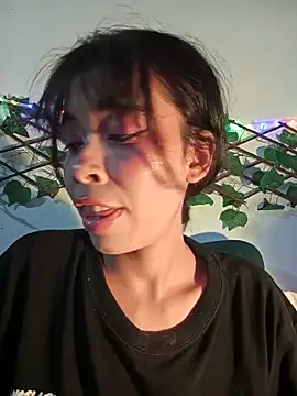 dolliette24 online show from June 5, 2026, 3:46 am