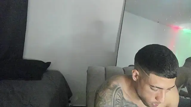 ThiagoLugo online show from March 27, 2026, 4:40 am