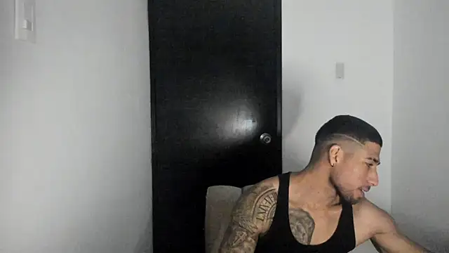 ThiagoLugo online show from April 27, 2026, 5:16 am