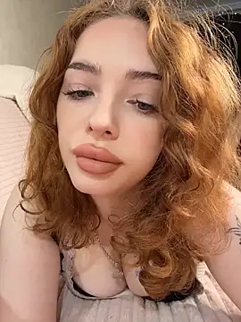 Snapshot of Hannah_xBaby chatting on May 19, 2026, 12:55 pm Hannah xBaby online show from May 19, 2026, 12:55 pm