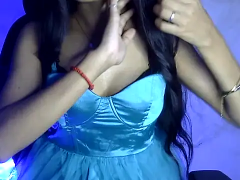 Snapshot of Shizuka_11 chatting on September 20, 2025, 7:37 pm Shizuka 11 online show from September 20, 2025, 7:37 pm