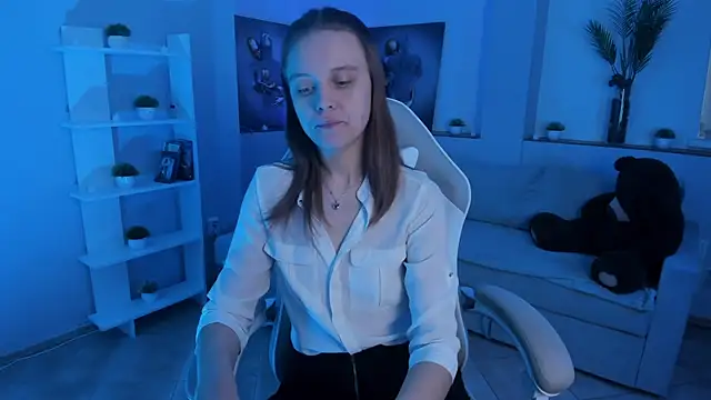 AlicePill online show from November 21, 2025, 3:05 am