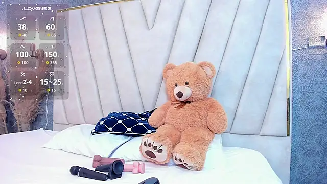 AmyStar1 online show from November 22, 2025, 9:25 pm