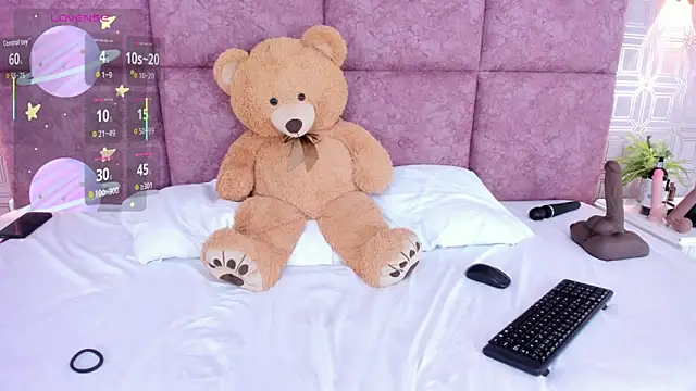 AmyStar1 online show from April 8, 2026, 9:15 pm