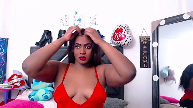 NatashaBella online show from October 26, 2025, 12:11 pm