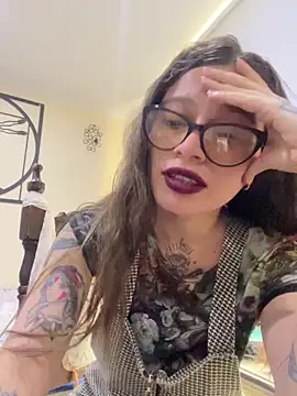 KoraSweett online show from February 8, 2026, 6:55 pm