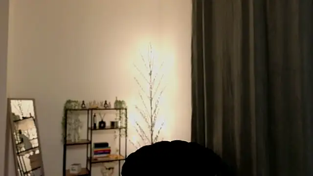 aerisblue online show from December 1, 2025, 7:52 pm