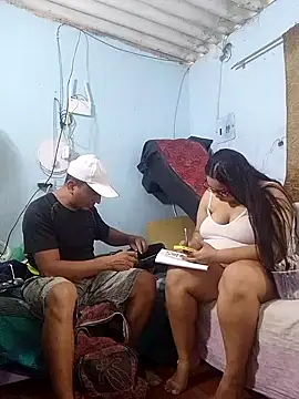 miroqui143 online show from April 27, 2026, 6:28 pm