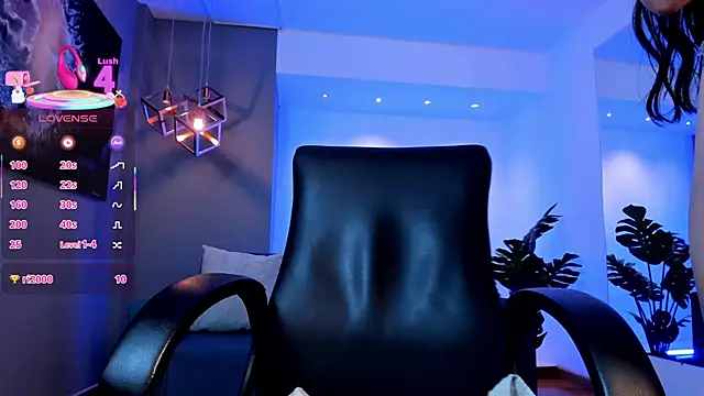 AidaJones online show from December 17, 2025, 11:44 pm