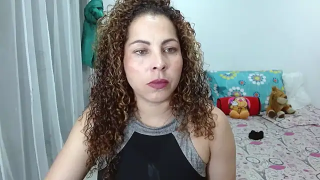 Snapshot of Yanis_Ariel12 chatting on September 22, 2025, 11:18 pm Yanis Ariel12 online show from September 22, 2025, 11:18 pm