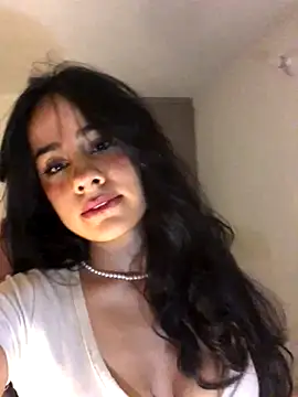 Snapshot of SelinaCatt_ chatting on October 3, 2025, 12:07 am SelinaCatt  online show from October 3, 2025, 12:07 am