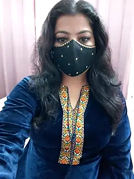 Snapshot of Aavya_007 chatting on November 5, 2025, 3:17 am Aavya 007 online show from November 5, 2025, 3:17 am