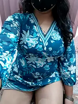 Snapshot of Aavya_007 chatting on November 14, 2025, 3:38 am Aavya 007 online show from November 14, 2025, 3:38 am