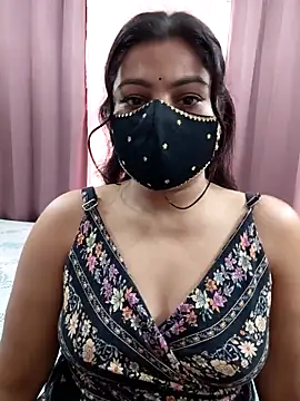 Snapshot of Aavya_007 chatting on November 24, 2025, 6:24 am Aavya 007 online show from November 24, 2025, 6:24 am