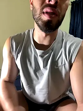 Snapshot of MaxDell chatting on September 10, 2025, 12:21 am MaxDell online show from September 10, 2025, 12:21 am