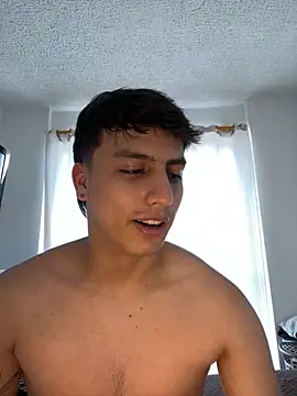 Snapshot of ErosVale chatting on November 15, 2025, 1:07 pm ErosVale online show from November 15, 2025, 1:07 pm