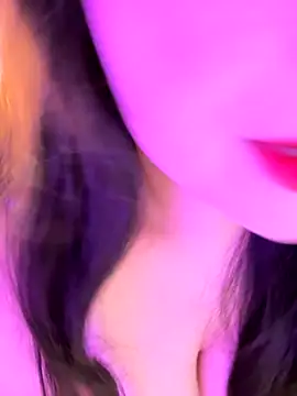 Snapshot of linlin886 chatting on September 25, 2025, 2:43 pm linlin886 online show from September 25, 2025, 2:43 pm