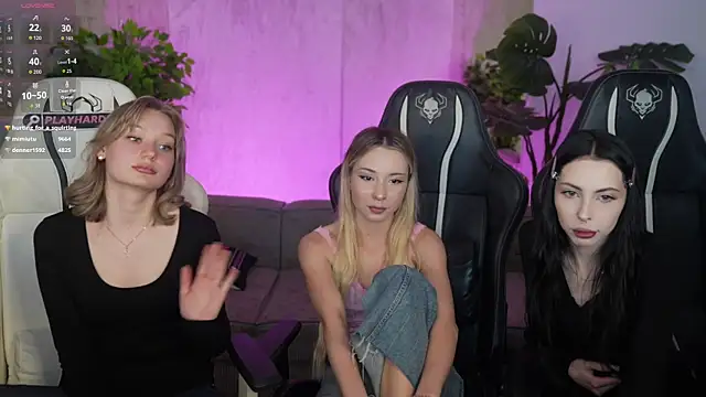 VivianSweet  online show from April 25, 2026, 1:41 pm