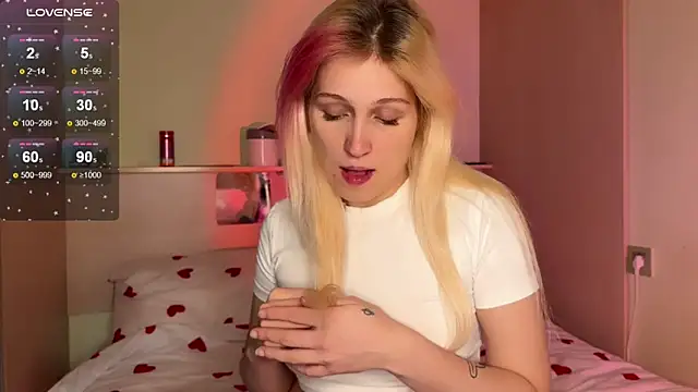  Annabel Myr  online show from October 22, 2025, 11:10 am