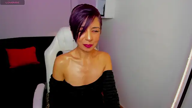 Trinityy   online show from April 9, 2026, 7:41 pm