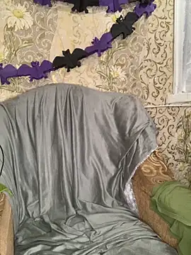 sal0mka online show from November 16, 2025, 8:36 pm