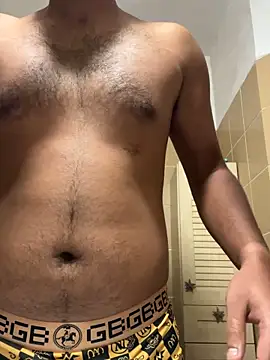 Snapshot of Noam7080z chatting on September 18, 2025, 11:12 am Noam7080z online show from September 18, 2025, 11:12 am