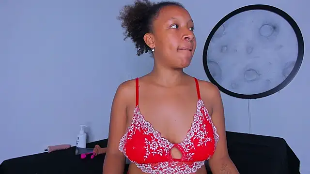 Snapshot of Euphoria_07 chatting on January 18, 2026, 3:21 am Euphoria 07 online show from January 18, 2026, 3:21 am