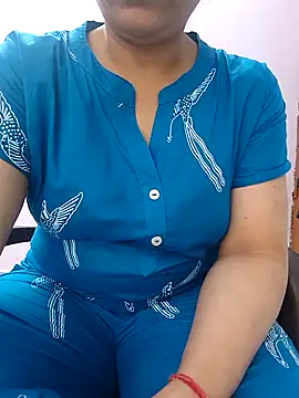 Snapshot of roshni_agrawal0 chatting on May 5, 2026, 11:29 am roshni agrawal0 online show from May 5, 2026, 11:29 am