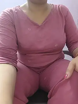 Snapshot of roshni_agrawal0 chatting on May 24, 2026, 2:55 pm roshni agrawal0 online show from May 24, 2026, 2:55 pm